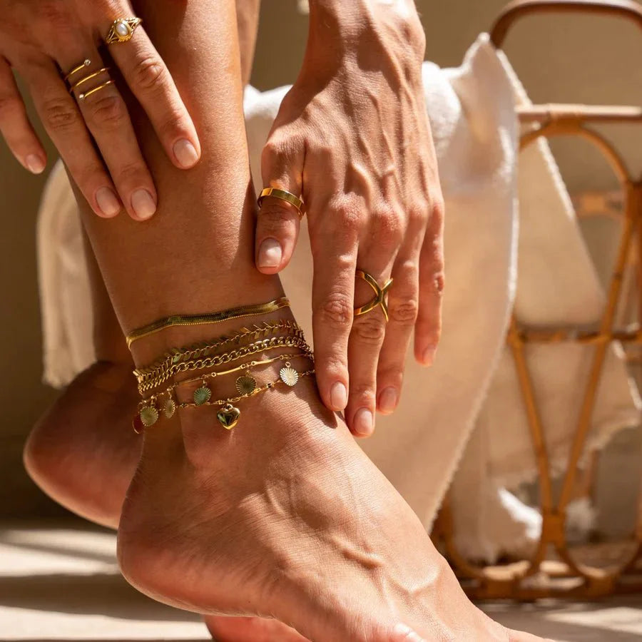 Tornozeleira Love Banhado em Ouro 18K